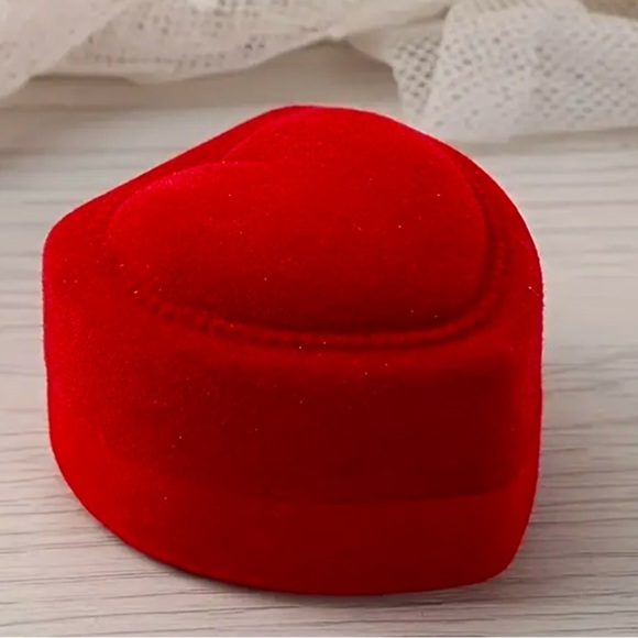 Elegant Luxury Vintage Pendant Necklace, The Perfect Choice For Valentine's Day - Picture 7 of 8